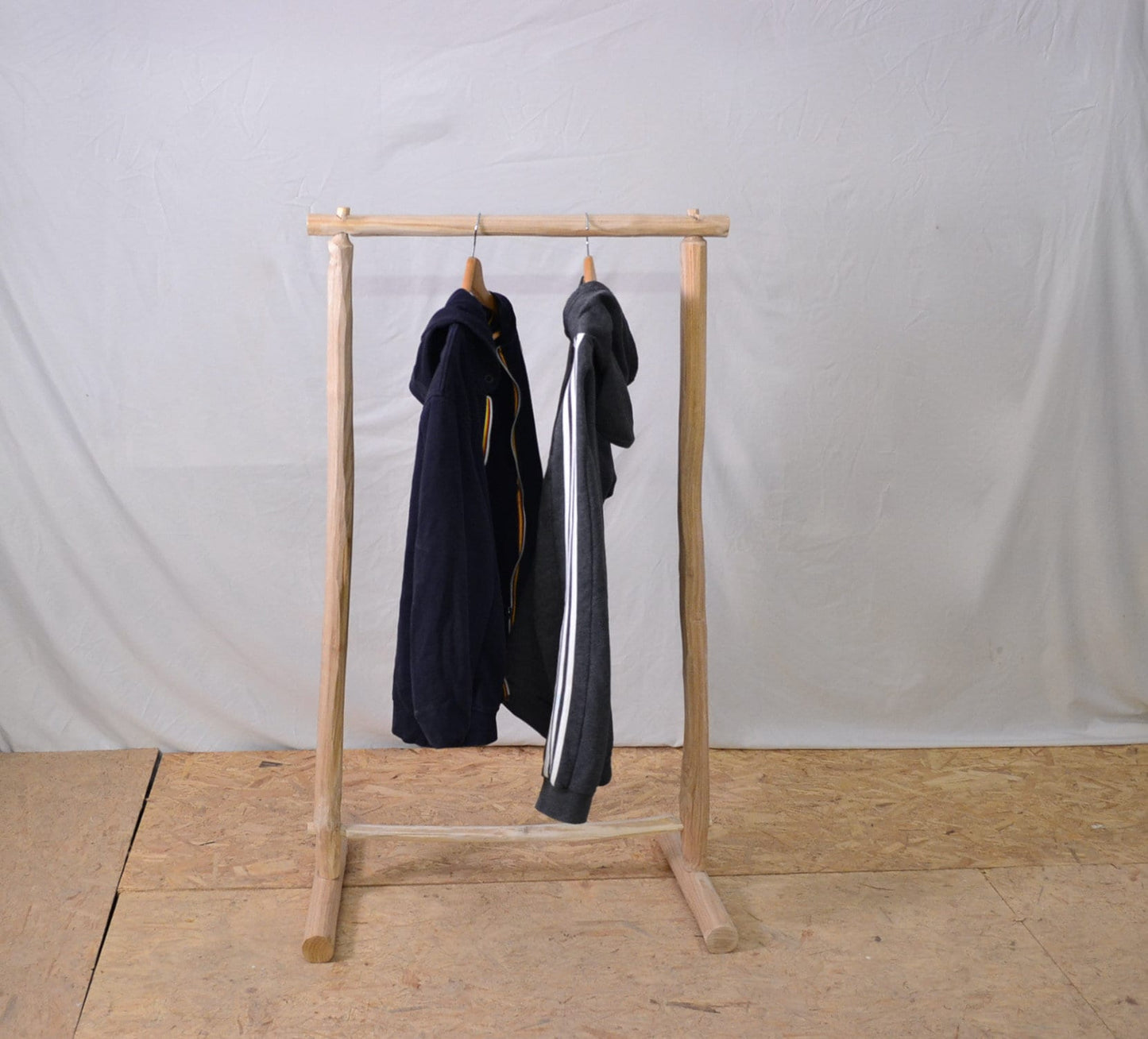 Portant vêtements en bois largeur 60cm, porte manteau naturel
