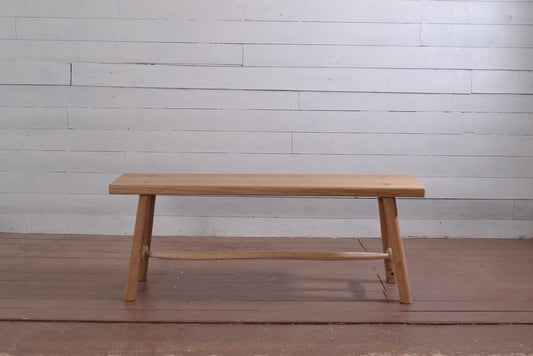 Grand banc en chêne massif avec barre centrale naturelle, esprit bohème