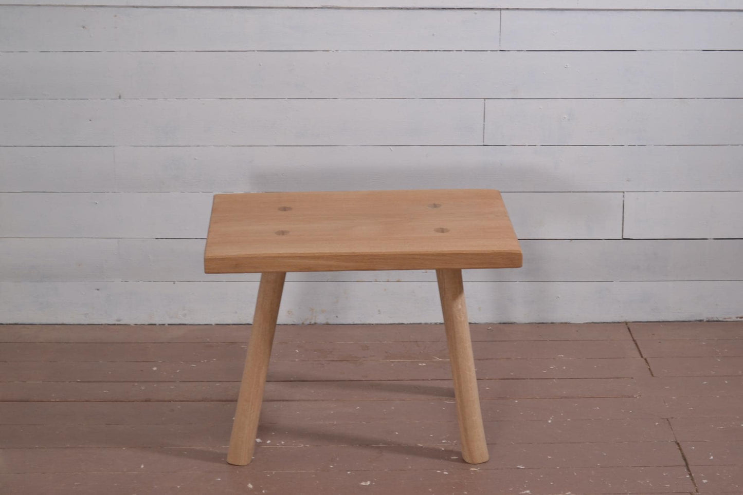 Petite table en chêne massif, table basse, bout de canapé, en bois fait main, style wabi sabi, japonais, rustique, table carrée