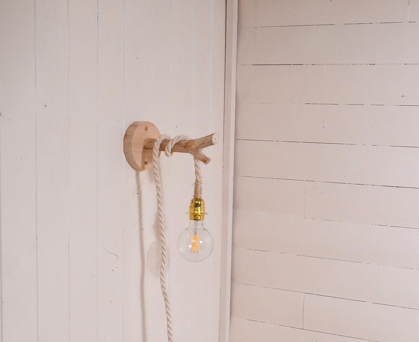 Crochet mural naturel et solide avec une branche, pour accrocher des vêtements, base ronde, décoration bois minimaliste