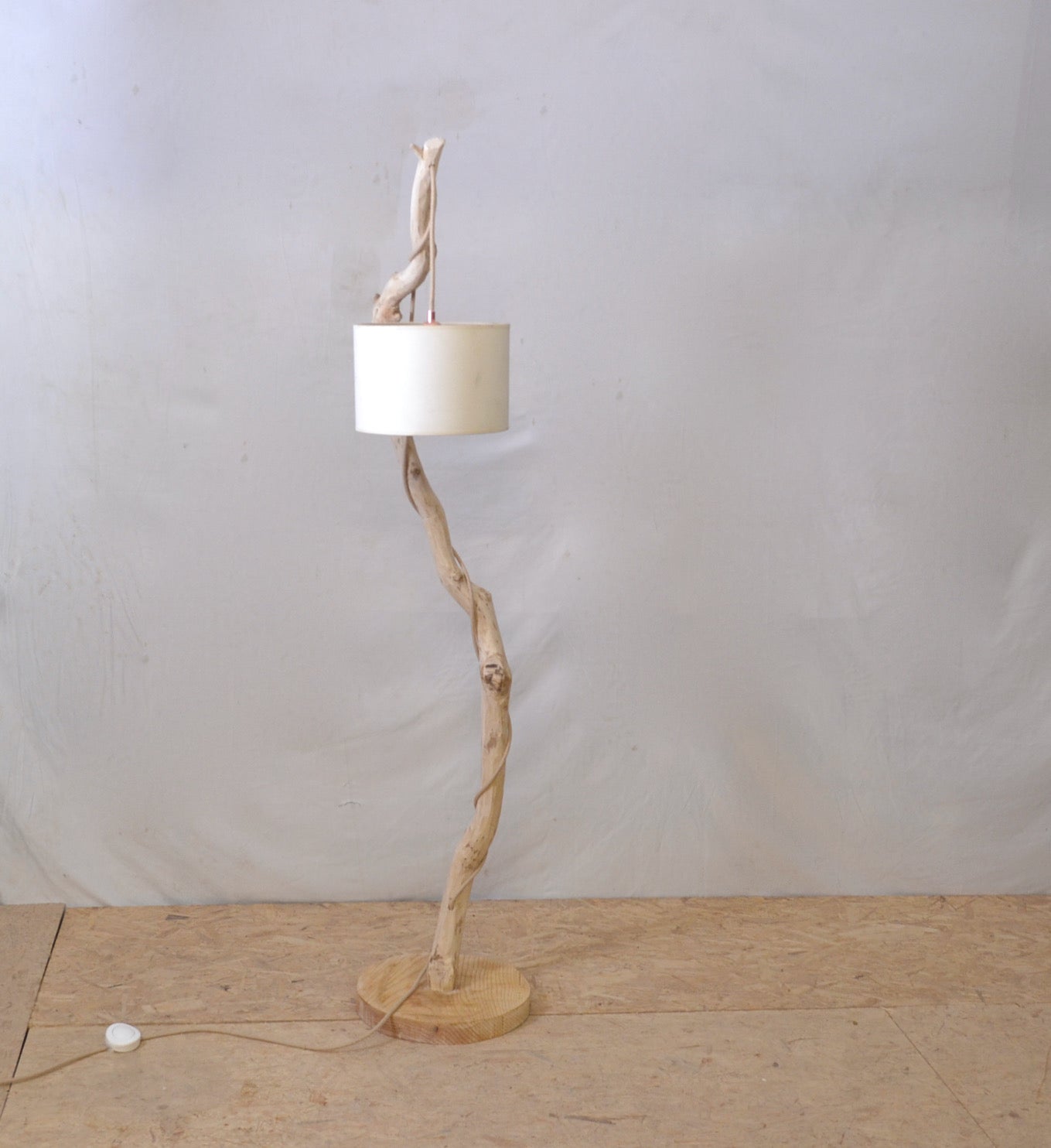 Branch floor lamp, with a nice oak branch