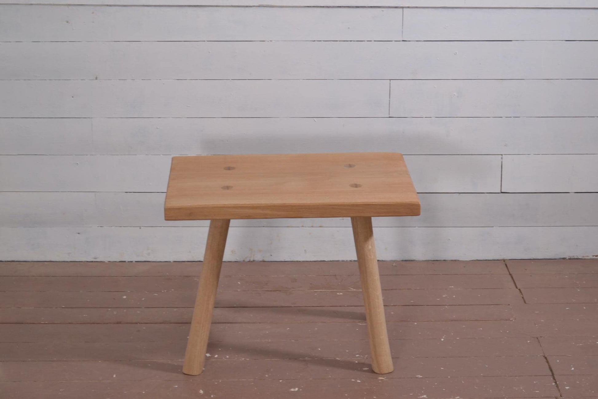Petite table en chêne massif, table basse, bout de canapé, en bois fait main, style wabi sabi, japonais, rustique, table carrée