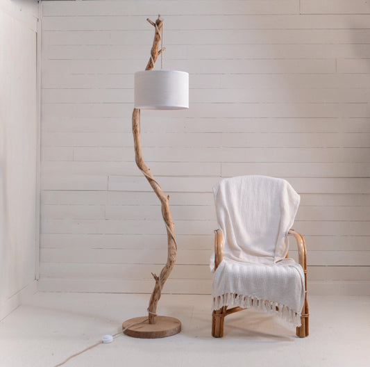 Lampadaire châtaignier et chêne massif fait main – bois naturel, style artisanal bohème