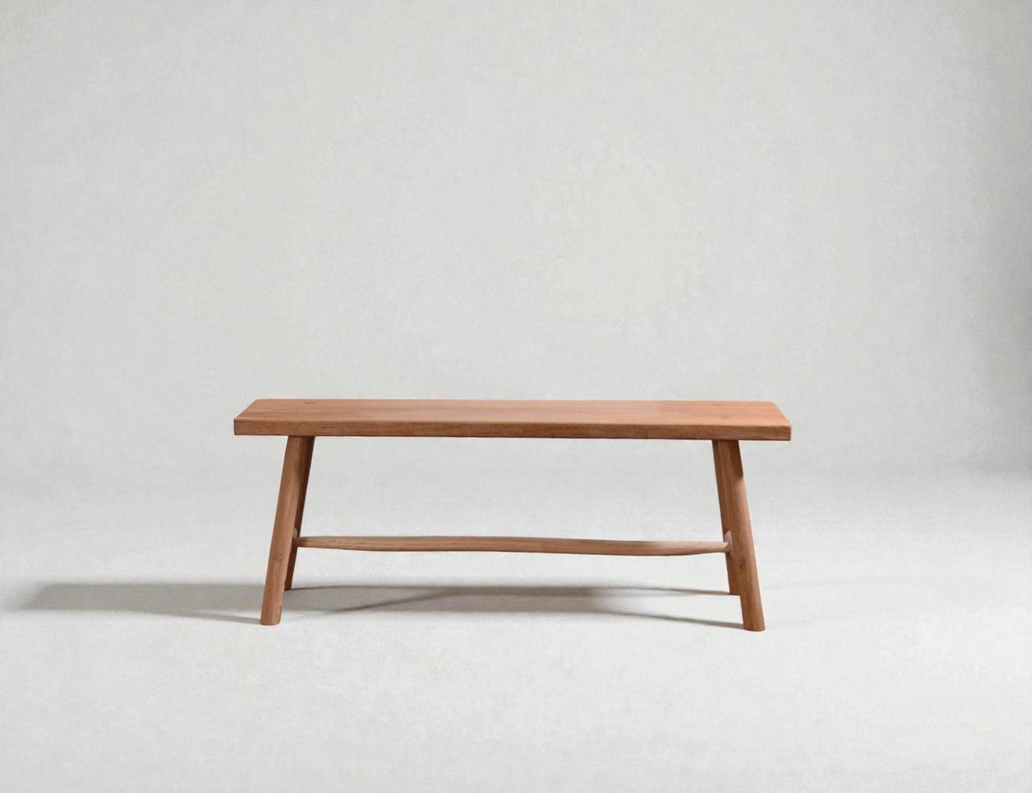 Grand banc en chêne massif avec barre centrale naturelle, esprit bohème