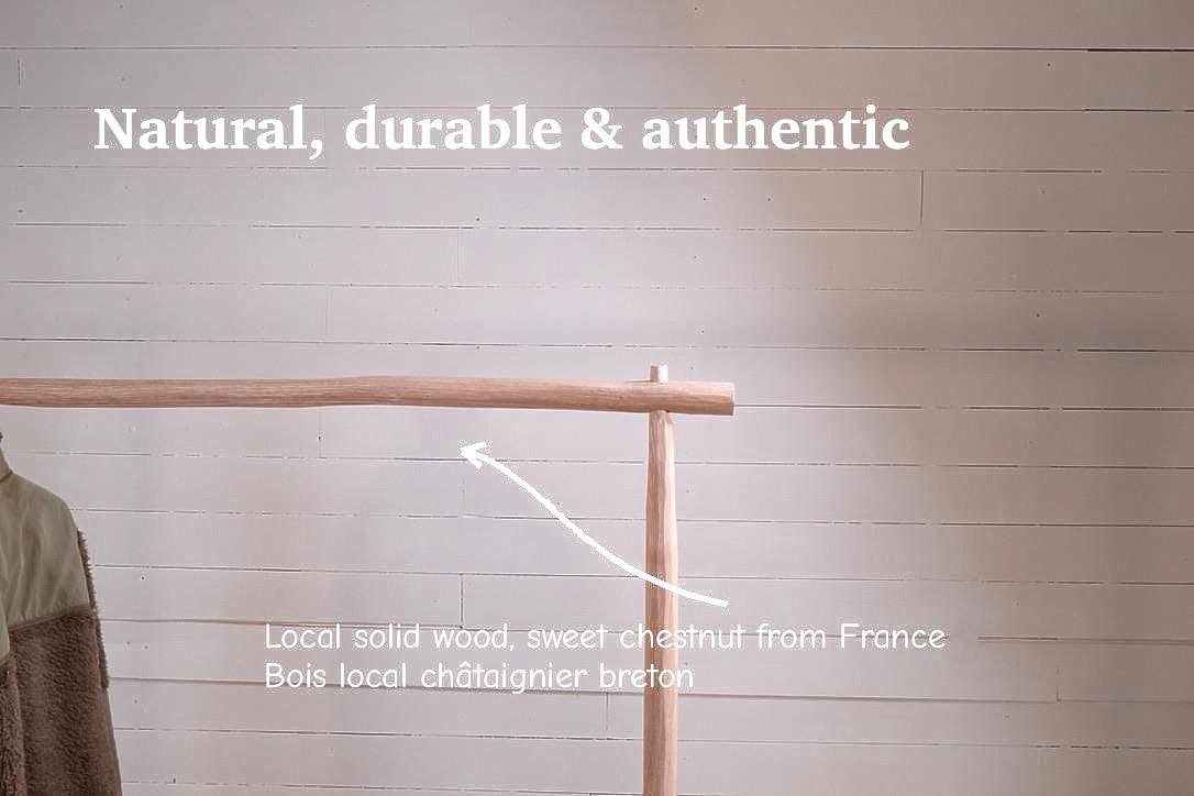 Portant vêtements en bois naturel