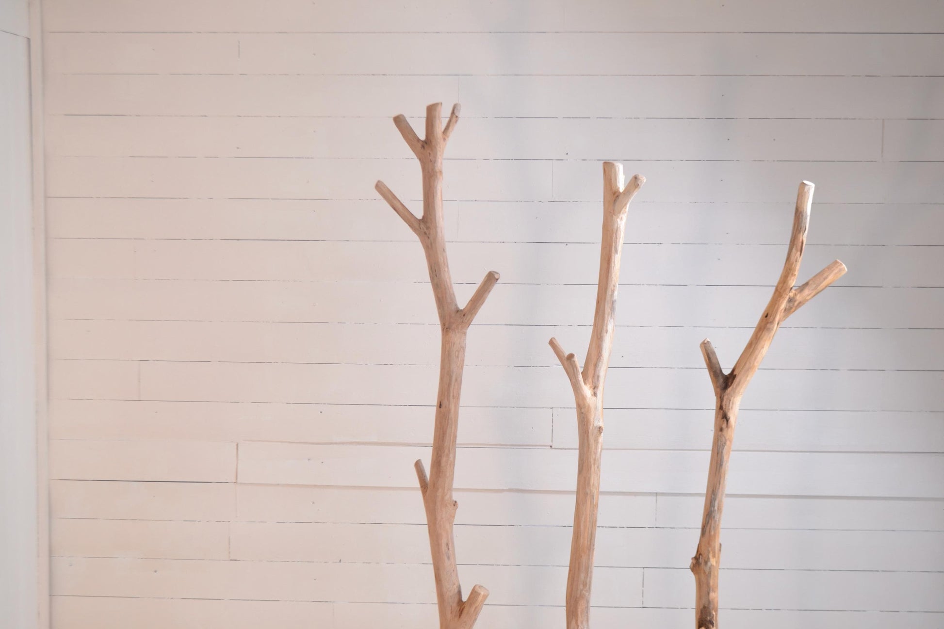 Porte manteau naturel avec des jolies branches, déco nature, présentoir boutique