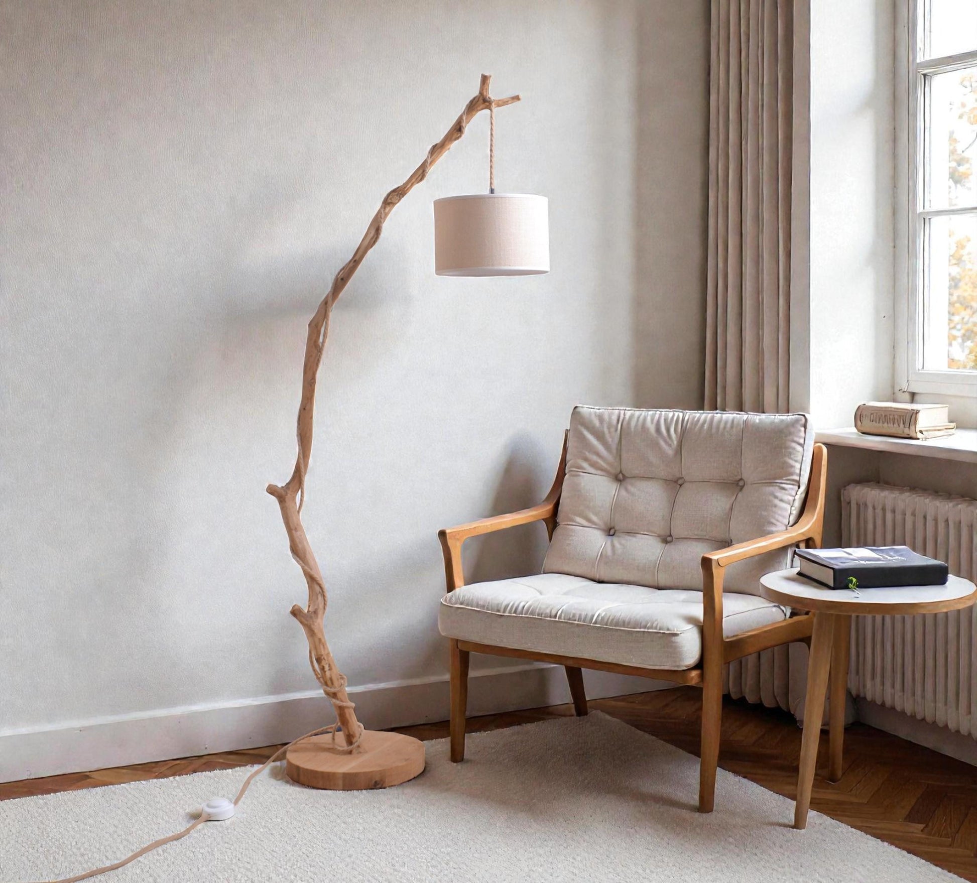 Lampadaire avec une belle branche de chêne, luminaire organique