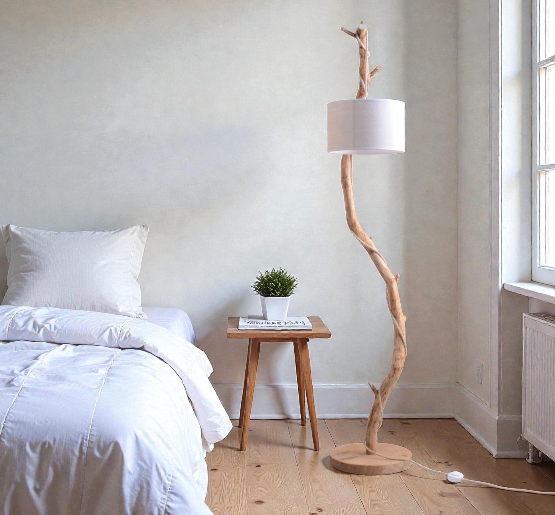 Lampadaire châtaignier et chêne massif fait main – bois naturel, style artisanal bohème