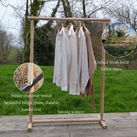 Portant à Vêtements en bois naturel, Déco nature, Penderie ouverte élégante, slow living