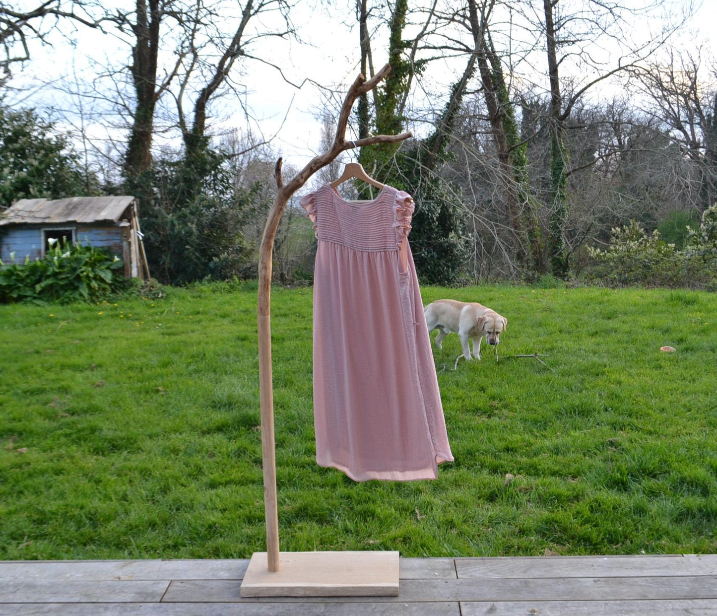 Valet de chambre, portant vêtements, dressing en bois avec une branche (chêne)
