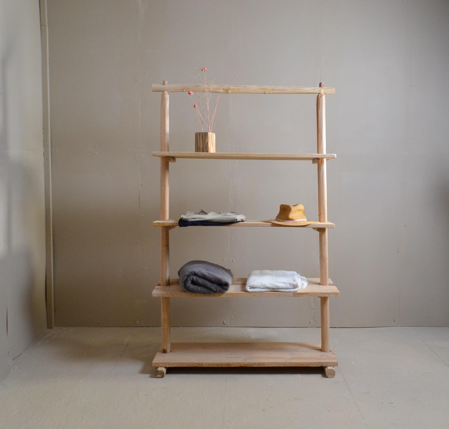Étagère Bois Rustique | Présentoir Artisanal en Bois Naturel | Meuble de Rangement Décoratif Pour Maison