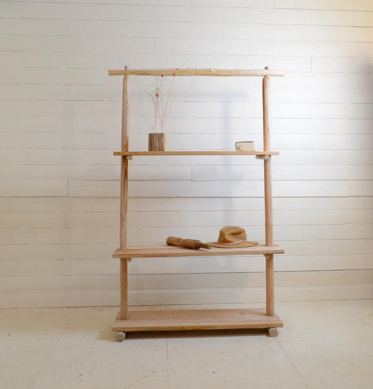 Étagère Bois Organique | Présentoir Artisanal en Bois Naturel | Meuble de Rangement Décoratif Pour Maison
