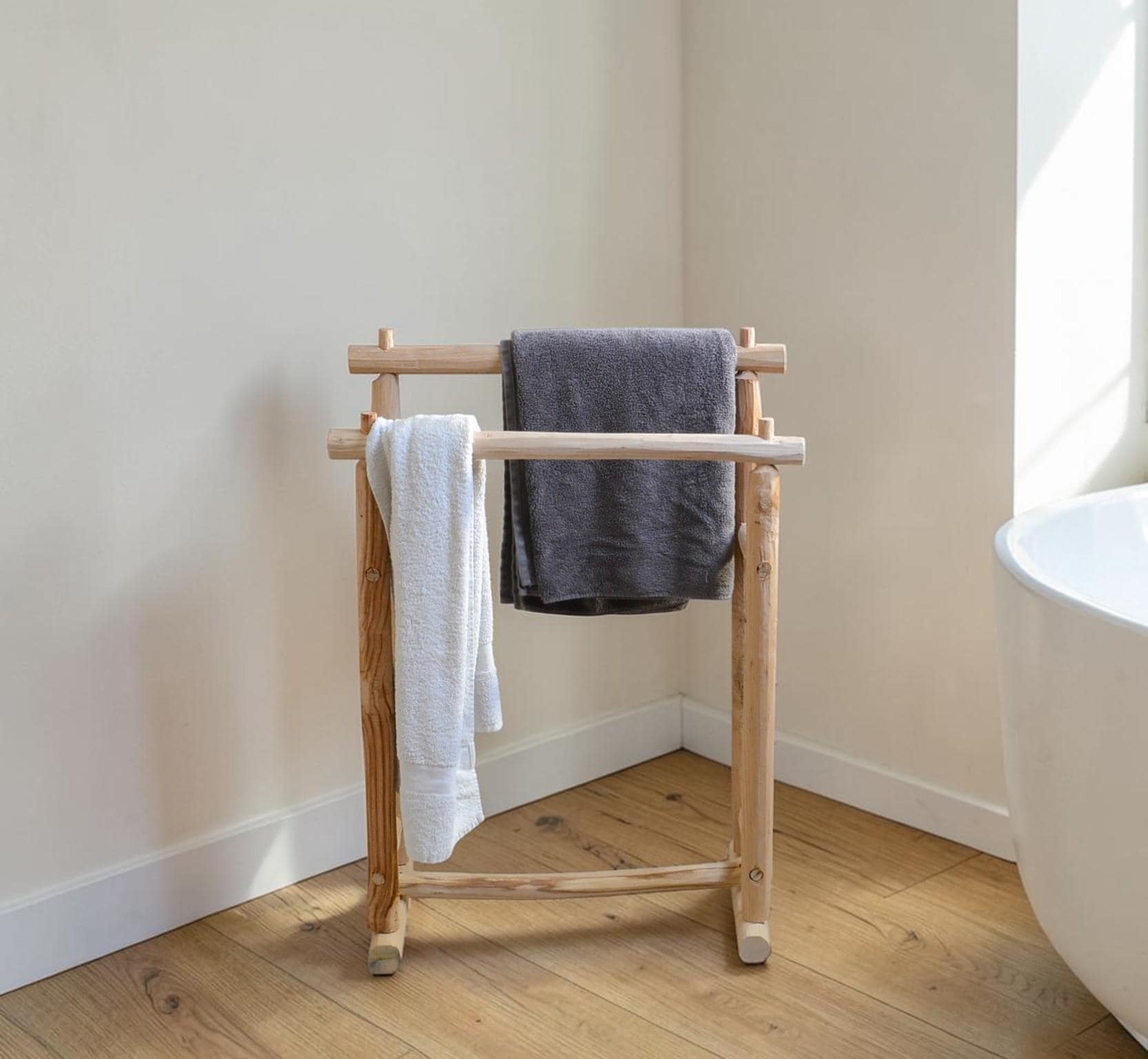 Porte Serviette en Châtaignier Brut | Bois Local Fait Main | Support Serviette Rustique Pour Salle de Bain Naturelle