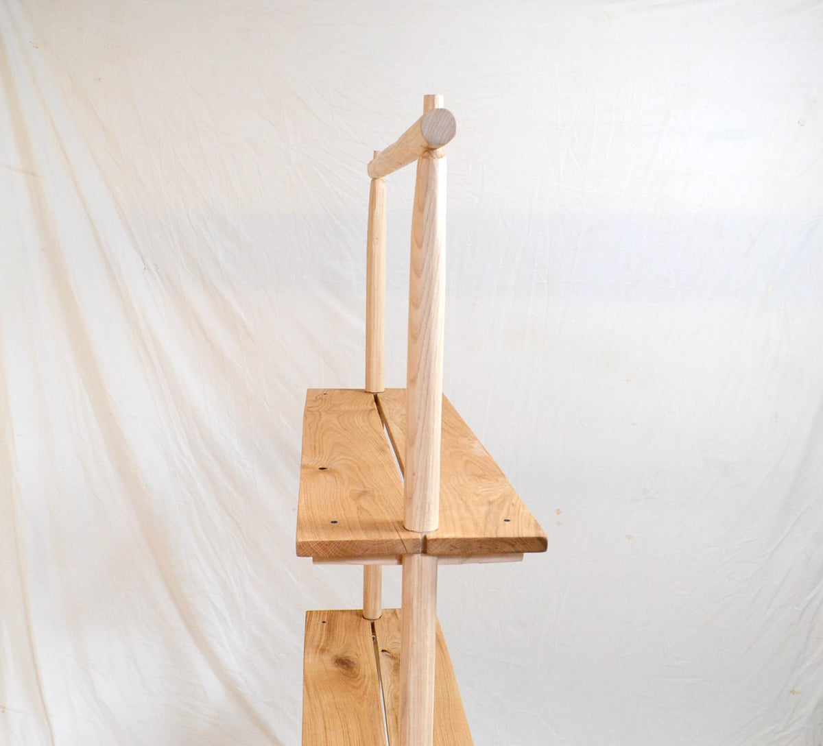 Étagère Bois Organique | Présentoir Artisanal en Bois Naturel | Meuble de Rangement Décoratif Pour Maison
