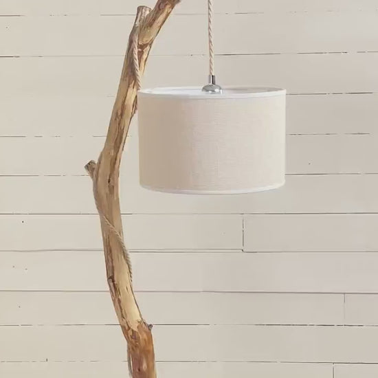 Lampadaire branche  – bois naturel, cordon jue tressé, style artisanal bohème