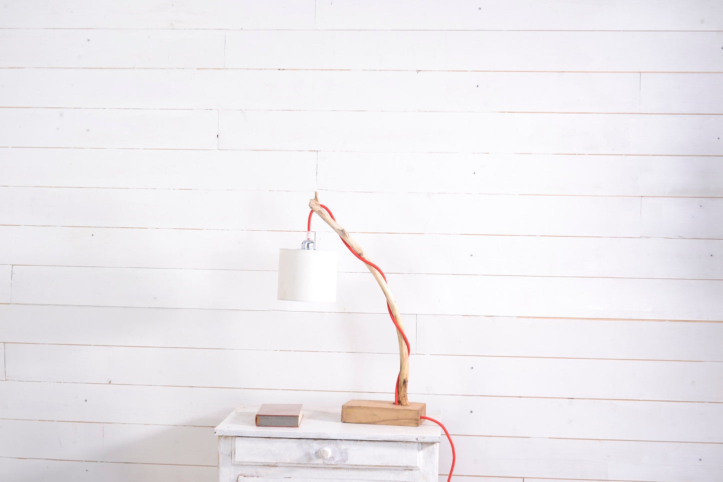 Wood lamp with a nice branch, red cotton cable