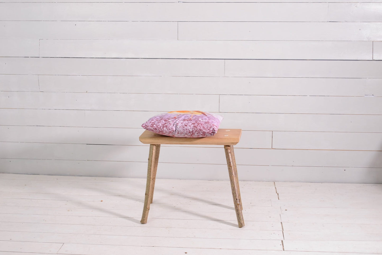 Tabouret en bois, chêne, avec pieds en noisetier, bout de canapé