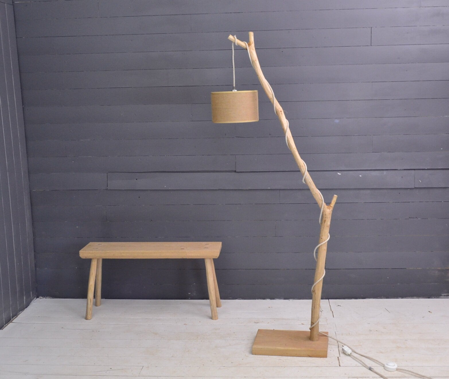 Lampadaire branche châtaignier