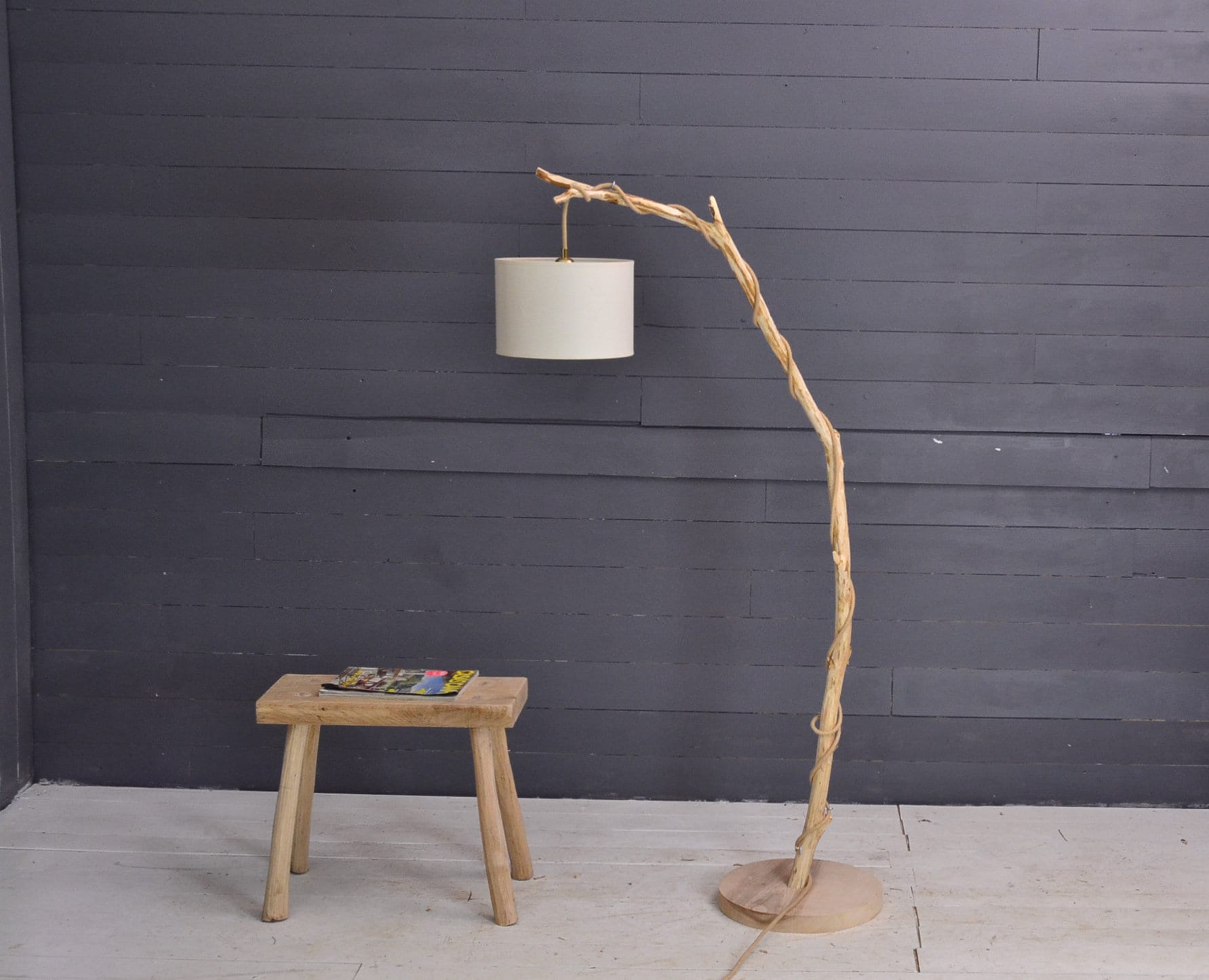 Lampadaire bois avec une belle branche, 140cm