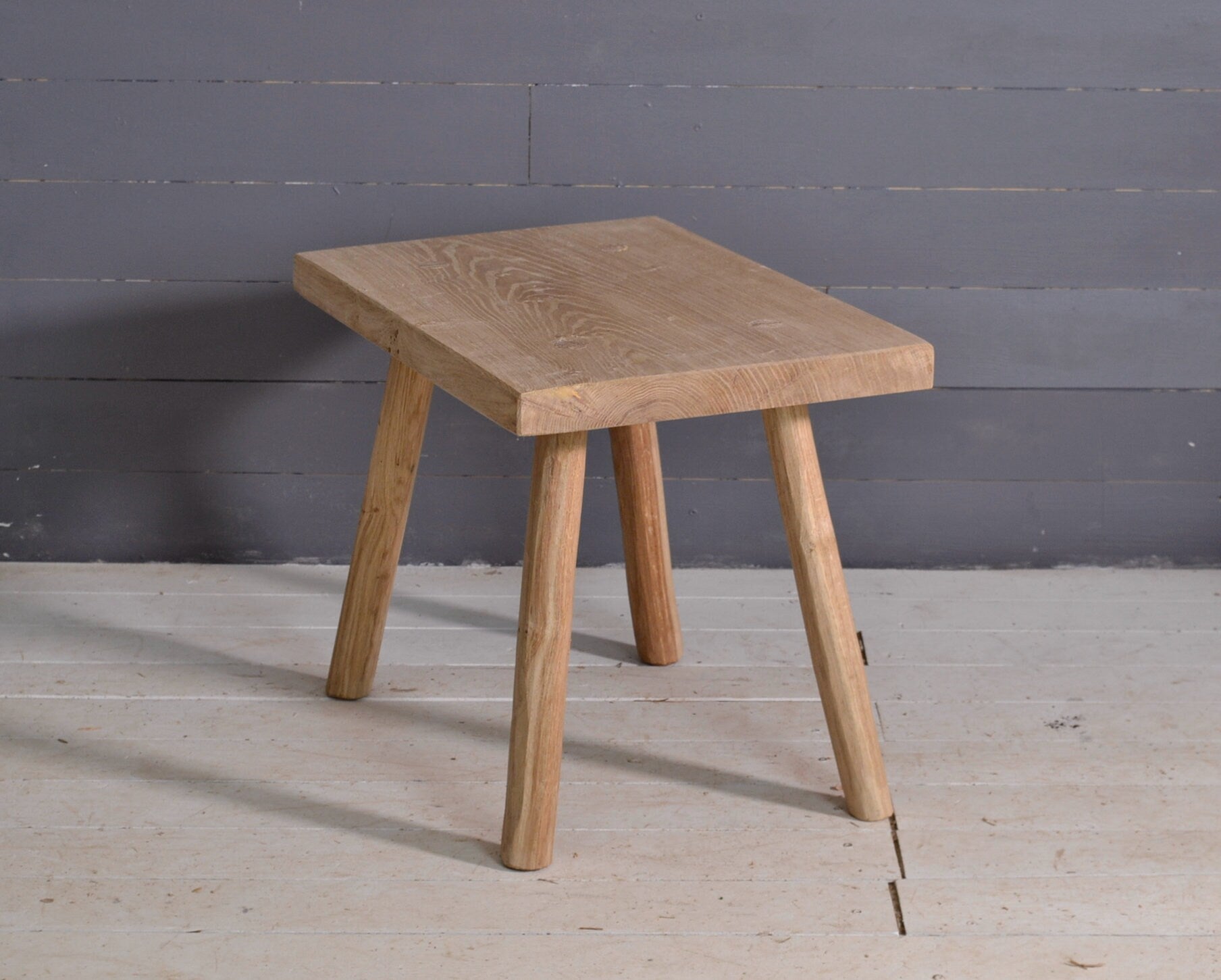Petite table en chêne massif, bout de canapé, banc d'intérieur en bois