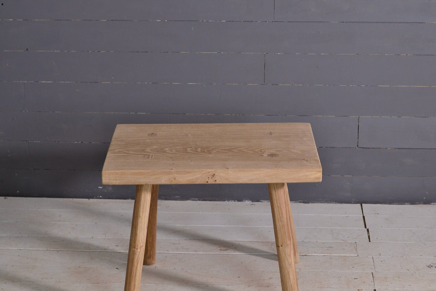 Petite table en chêne massif, bout de canapé, banc d'intérieur en bois