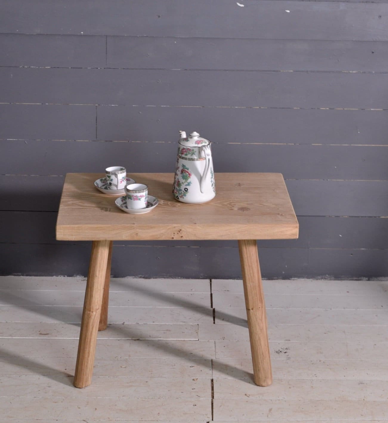 Petite table en chêne massif, bout de canapé, banc d'intérieur en bois